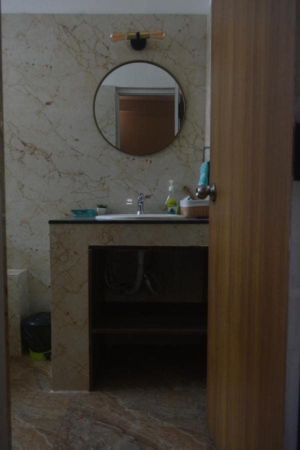 Dejavu Hotel Коимбаторе Екстериор снимка